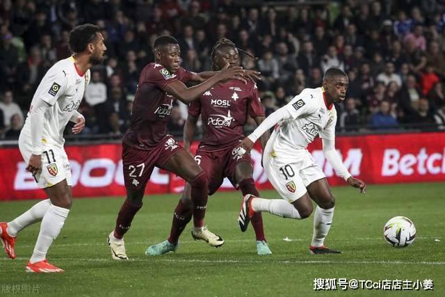 老鹰30分大逆转终结绿军9连胜 尼克斯大胜活塞